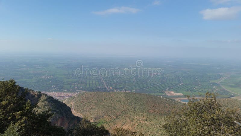 Θέα βουνού beni-mellal στοκ φωτογραφίες με δικαίωμα ελεύθερης χρήσης Θέα βουνού beni-mellal στοκ φωτογραφίες με δικαίωμα ελεύθερης χρήσης