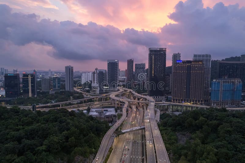 θέα ια όμορφη ριόλη kuala lumpur στη νυχτερουσάλα lumpur είναι ια καρδιά τη μαλαισία στοκ φωτογραφία
