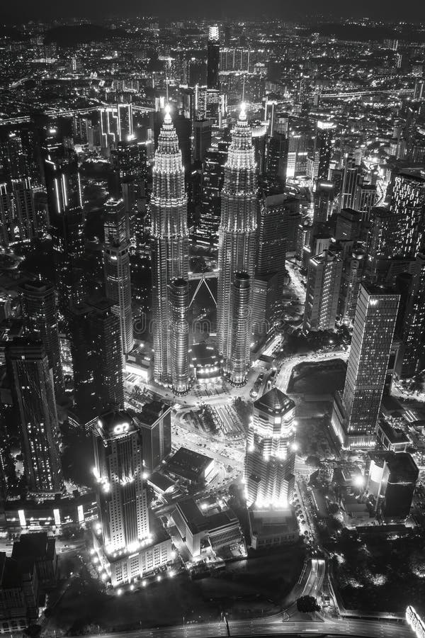 θέα μιας όμορφης πόλης kuala lumpur σε ασπρόμαυρο στοκ φωτογραφία