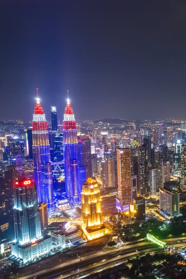 θέα μιας όμορφης πόλης kuala lumpur τη νύχτα στοκ εικόνα με δικαίωμα ελεύθερης χρήσης