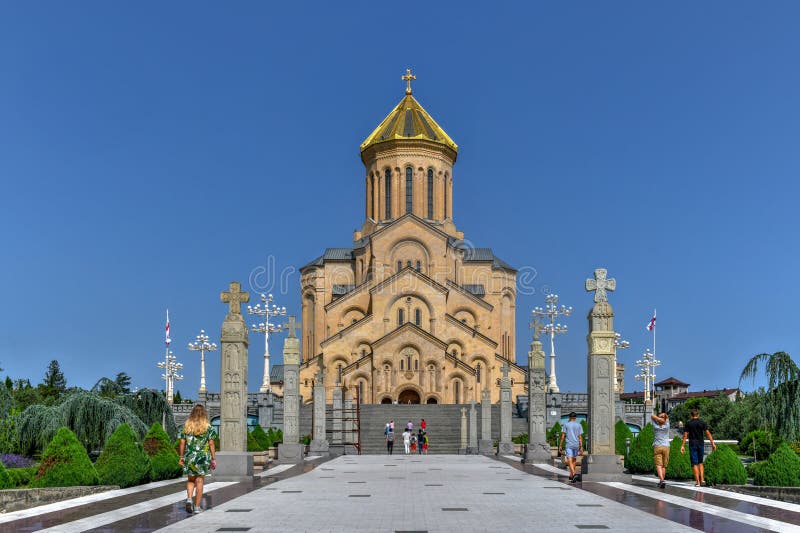 Ιερός καθεδρικός ναός τριάδας - Tbilisi, Γεωργία στοκ εικόνα Ιερός καθεδρικός ναός τριάδας - Tbilisi, Γεωργία στοκ εικόνα
