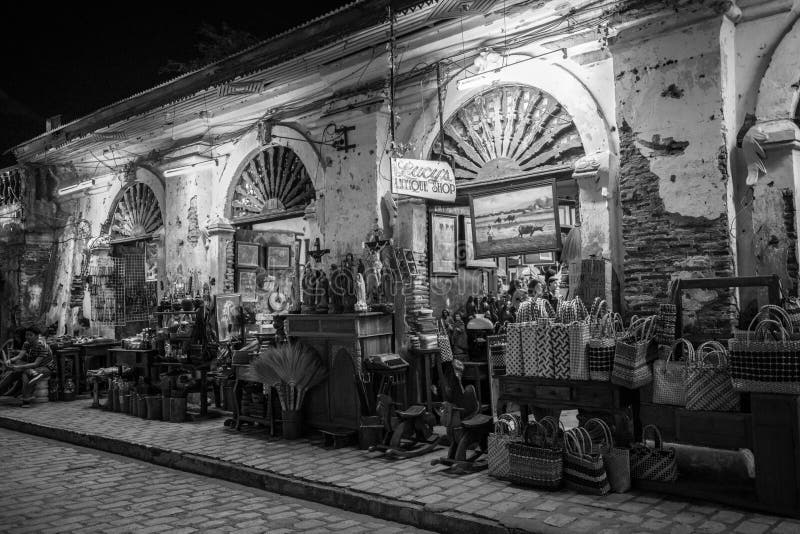 Ιστορική πόλη Vigan, illocos sur, Φιλιππίνες, παλαιά πλάτη καταστημάτων και λευκό στοκ εικόνες Ιστορική πόλη Vigan, illocos sur, Φιλιππίνες, παλαιά πλάτη καταστημάτων και λευκό στοκ εικόνες