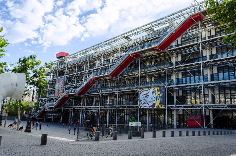 Κέντρο Georges Pompidou - Παρίσι, Γαλλία στοκ φωτογραφίες με δικαίωμα ελεύθερης χρήσης Κέντρο Georges Pompidou - Παρίσι, Γαλλία στοκ φωτογραφίες με δικαίωμα ελεύθερης χρήσης