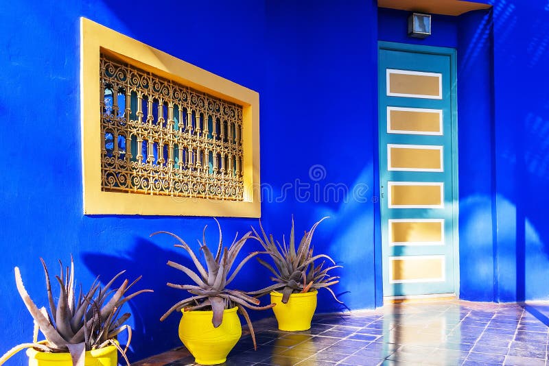 Κήποι Majorelle στο Μαρακές, Μαρόκο στοκ φωτογραφία με δικαίωμα ελεύθερης χρήσης Κήποι Majorelle στο Μαρακές, Μαρόκο στοκ φωτογραφία με δικαίωμα ελεύθερης χρήσης