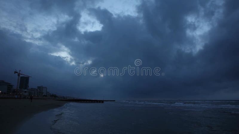 καλοκαιρινή ανατολή στην παραλία lido di jesolo φιλμ μικρού μήκους
