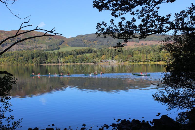 Κανό σε Ullswater, αγγλική περιοχή λιμνών στοκ φωτογραφίες με δικαίωμα ελεύθερης χρήσης