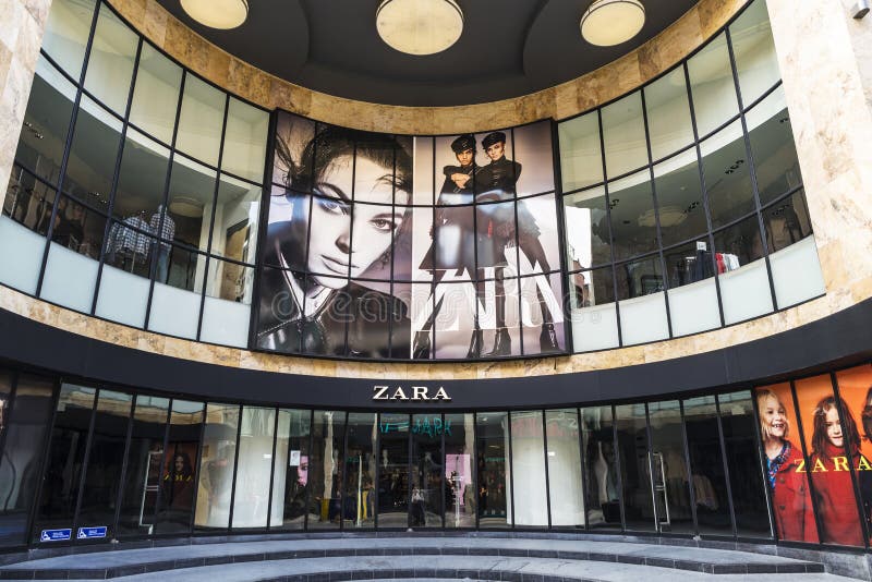 Κατάστημα της Zara στις Βρυξέλλες, Βέλγιο στοκ φωτογραφίες με δικαίωμα ελεύθερης χρήσης