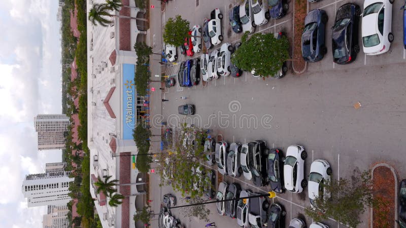 κατακόρυφη κεραία στατική βολή walmaral hallandale φλόριντα ηπα φιλμ μικρού μήκους