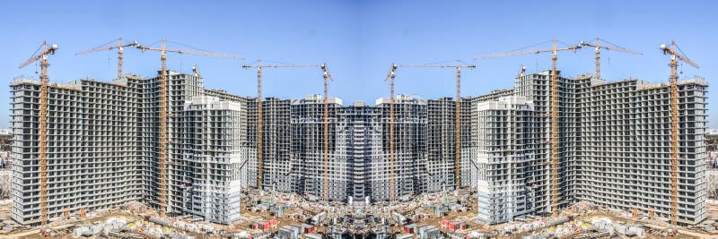 κατασκευή νέων κατοικιών στον ουρανό. στοκ εικόνες