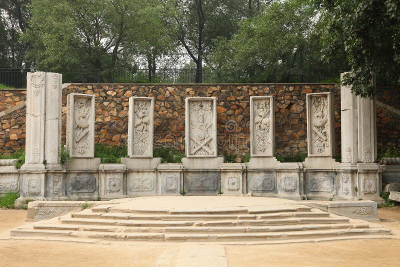 καταστροφές yuanmingyuan στοκ φωτογραφία με δικαίωμα ελεύθερης χρήσης καταστροφές yuanmingyuan στοκ φωτογραφία με δικαίωμα ελεύθερης χρήσης