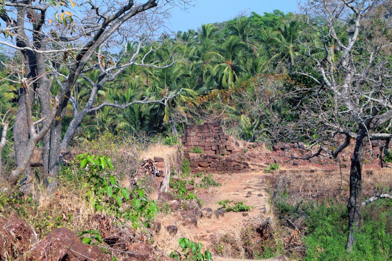 Καταστροφές του οχυρού Cabo de Rama στο νότο Goa στοκ φωτογραφίες Καταστροφές του οχυρού Cabo de Rama στο νότο Goa στοκ φωτογραφίες