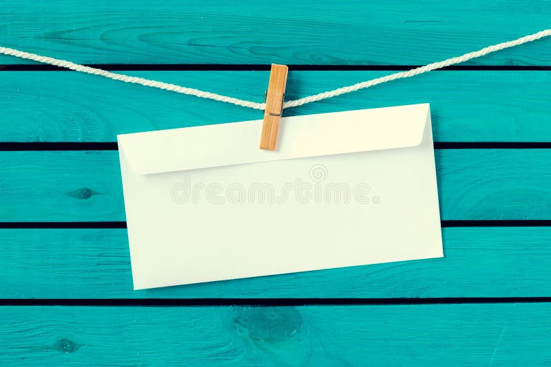 Κείμενο χρόνια πολλά στον παλαιό φάκελο και στοκ εικόνα Κείμενο χρόνια πολλά στον παλαιό φάκελο και στοκ εικόνα