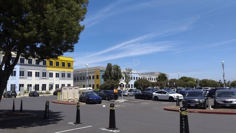 κεντρικό κτίριο Facebook στοκ εικόνα με δικαίωμα ελεύθερης χρήσης κεντρικό κτίριο Facebook στοκ εικόνα με δικαίωμα ελεύθερης χρήσης