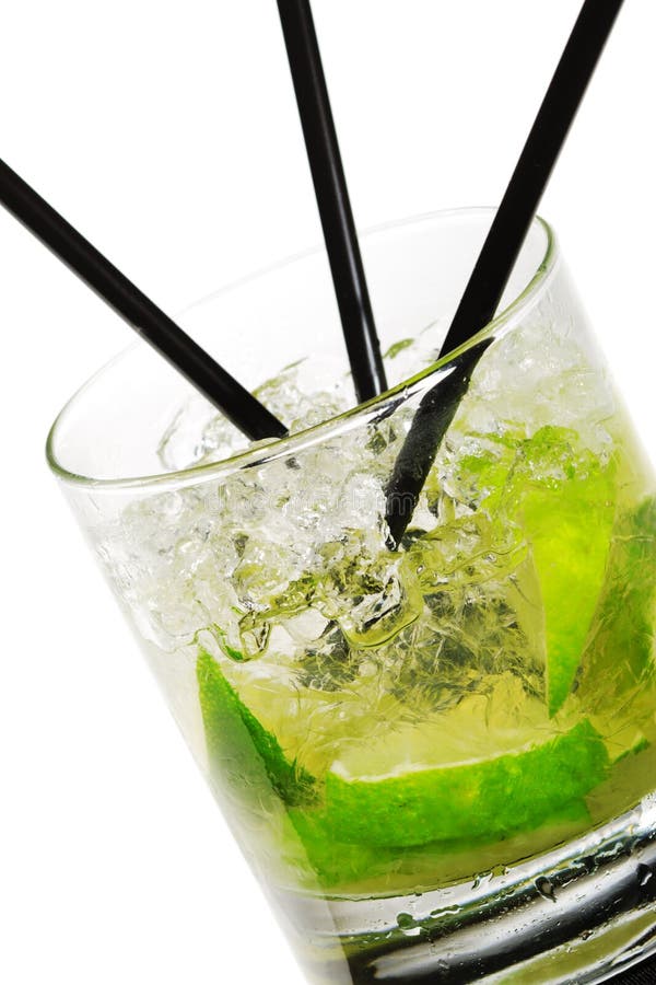 κοκτέιλ caipirinha στοκ εικόνα με δικαίωμα ελεύθερης χρήσης κοκτέιλ caipirinha στοκ εικόνα με δικαίωμα ελεύθερης χρήσης