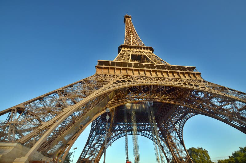 κοντινό πλάνο του eiffel tower στοκ εικόνες