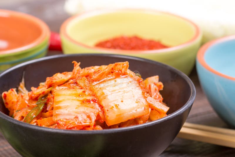 Κορεατικό παστωμένο λάχανο Kimchi - εκλεκτική εστίαση στοκ εικόνες