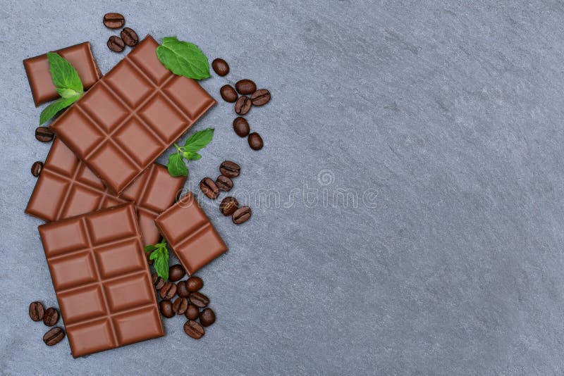 Κορυφή VI πλακών γλυκών τροφίμων φραγμών σοκολατών γάλακτος σοκολάτας copyspace