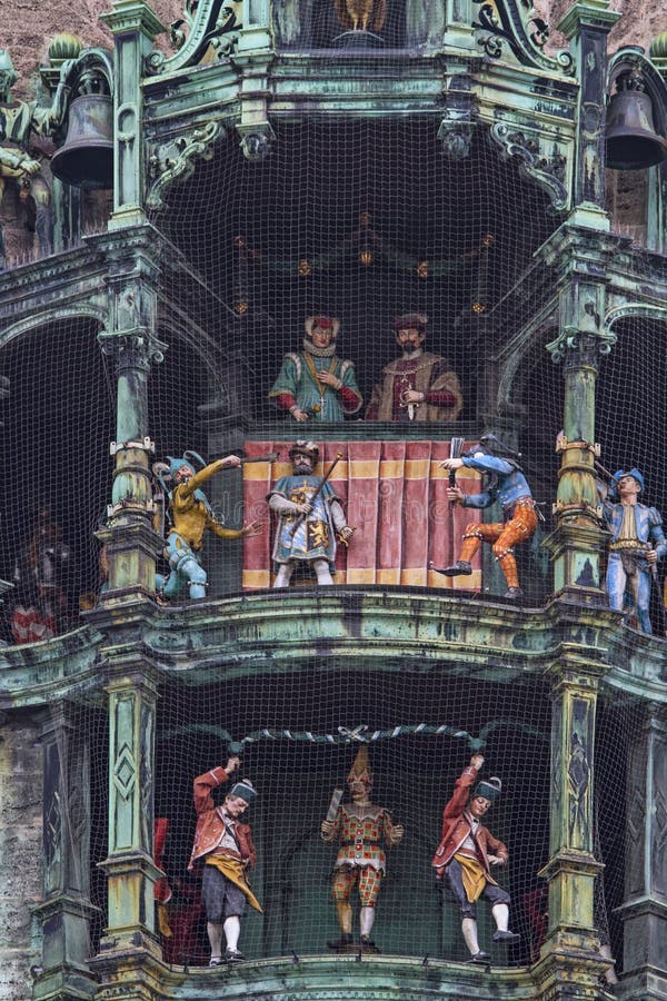 Κωδωνοστοιχία στο Δημαρχείο του Μόναχου στοκ εικόνες