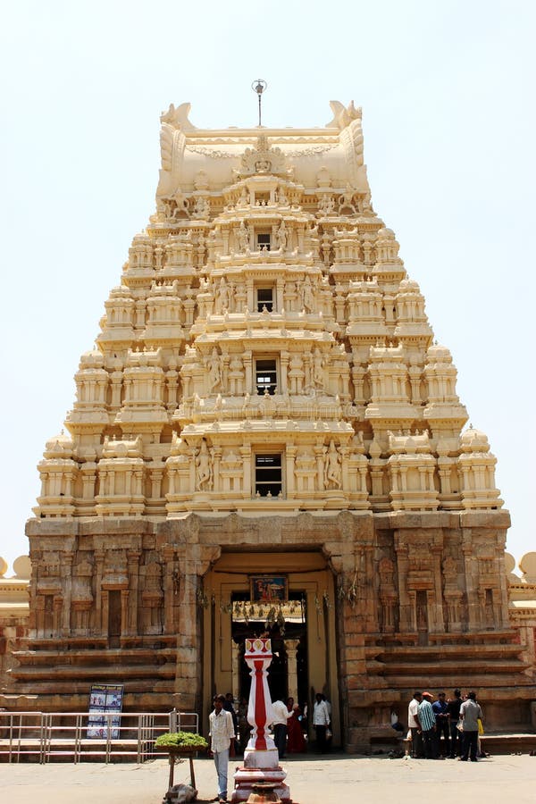 Main gate of Sri Ranganthaswamy temple, Srirangapatna in the Mandya district of Karnataka, India. Dedicated to Hindu god Ranganatha a manifestation of God Vishnu.One of the five important pilgrimage sites of Vaishnavism. Main gate of Sri Ranganthaswamy temple, Srirangapatna in the Mandya district of Karnataka, India. Dedicated to Hindu god Ranganatha a manifestation of God Vishnu.One of the five important pilgrimage sites of Vaishnavism