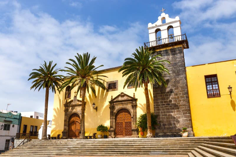 Κύριο τετράγωνο Garachico, Tenerife, Ισπανία στοκ εικόνες Κύριο τετράγωνο Garachico, Tenerife, Ισπανία στοκ εικόνες