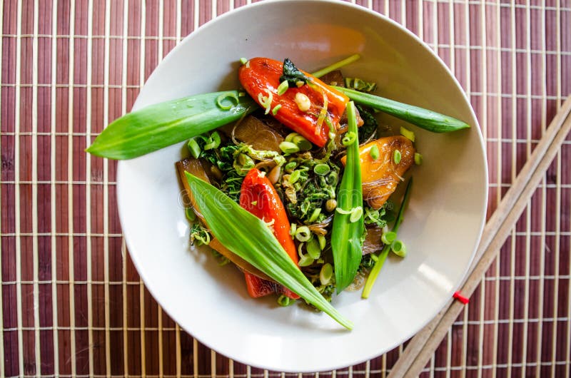 Λαχανικά άνοιξη stirfry στοκ εικόνες με δικαίωμα ελεύθερης χρήσης