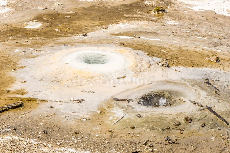 Λεκάνη Norris σε Yellowstone Ν Π. Geysers στη λεκάνη Norris - εθνικό πάρκο Yellowstone