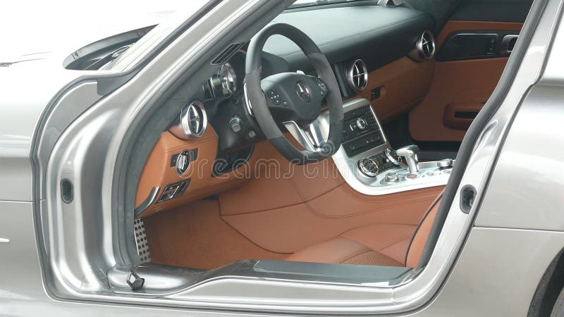Μέσα Benz SLS AMG 6 της Mercedes 3 στοκ εικόνα Μέσα Benz SLS AMG 6 της Mercedes 3 στοκ εικόνα