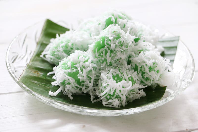 Μαλαισιανό παραδοσιακό kuih Ondeh Ondeh ή Kelepon για Ινδονήσιο στοκ εικόνες