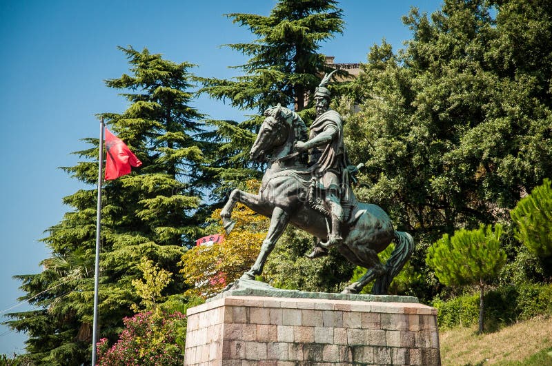 Μνημείο του Σκεντέρμπεη στην Κρούγια στοκ φωτογραφίες με δικαίωμα ελεύθερης χρήσης