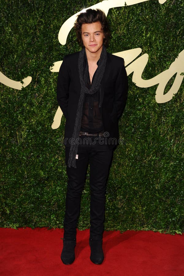 Harry Styles arrives for the British Fashion Awards 2013 at the Colliseum, St.Martin's Lane, London. 02/12/2013 Picture by: Steve Vas / Featureflash. Harry Styles arrives for the British Fashion Awards 2013 at the Colliseum, St.Martin's Lane, London. 02/12/2013 Picture by: Steve Vas / Featureflash