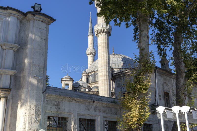 Μουσουλμανικό τέμενος σουλτάνων Eyup από τη Ιστανμπούλ Τουρκία στοκ φωτογραφίες Μουσουλμανικό τέμενος σουλτάνων Eyup από τη Ιστανμπούλ Τουρκία στοκ φωτογραφίες