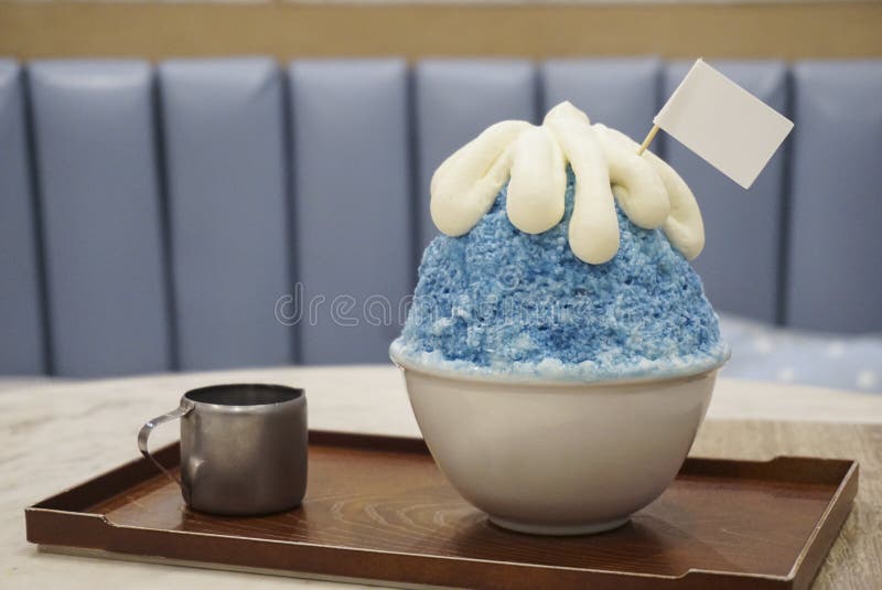 Μπλε γεύση λεμονιών Kakigori Fujisan στοκ φωτογραφία Μπλε γεύση λεμονιών Kakigori Fujisan στοκ φωτογραφία
