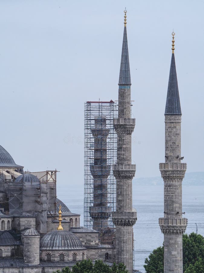 Work in the Minaret  and dome of the Blue Mosque in restoration. Work in the Minaret  and dome of the Blue Mosque in restoration
