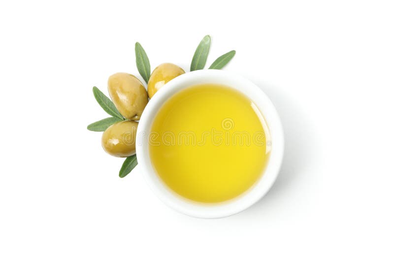 μπολ με ελαιόλαδο και ελιές απομονωμένες στο φόντο στοκ φωτογραφίες