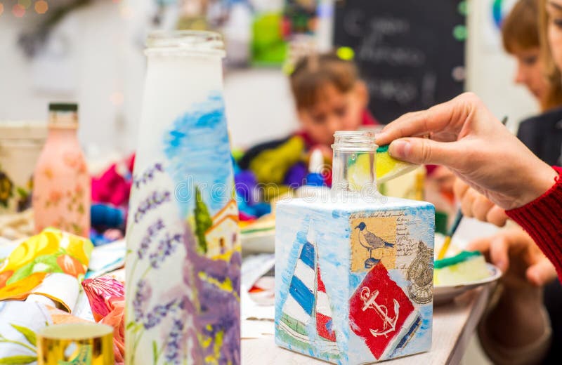 Μπουκάλι Decoupage στοκ εικόνα Μπουκάλι Decoupage στοκ εικόνα