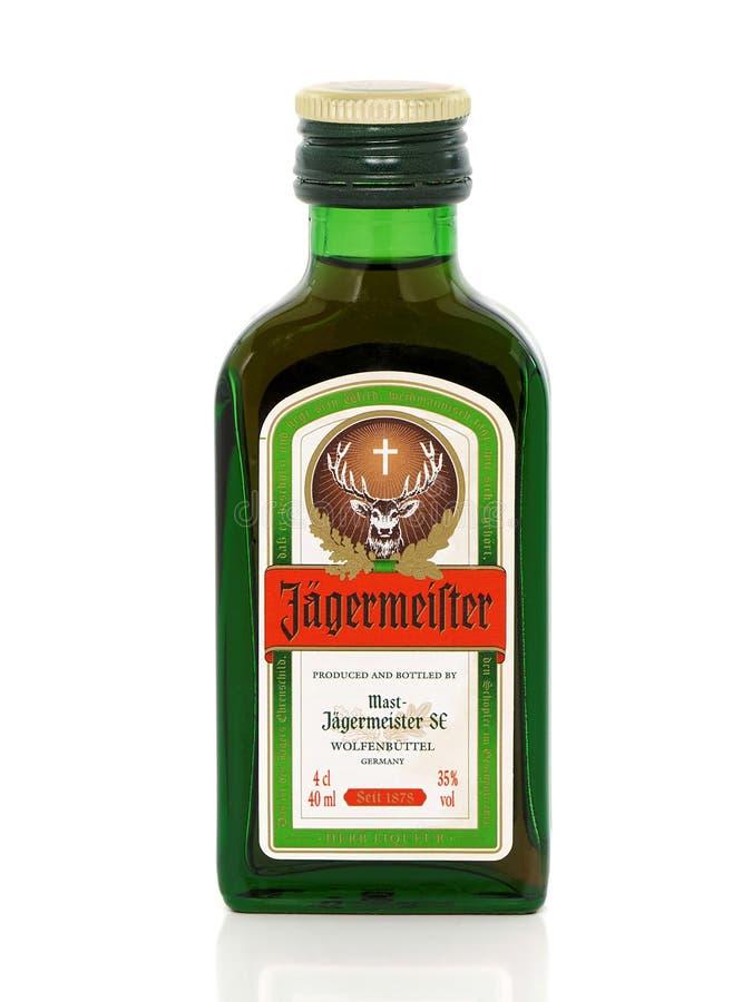 Μπουκάλι Jagermeister 40ml στοκ εικόνες Μπουκάλι Jagermeister 40ml στοκ εικόνες