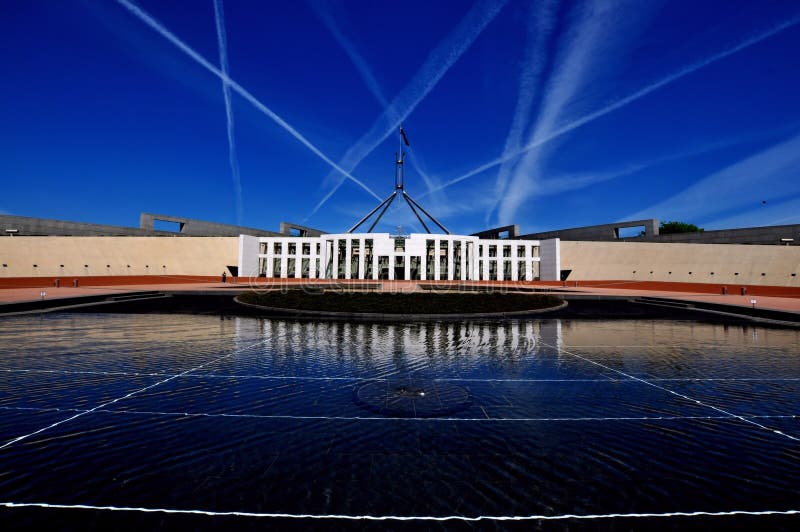 Μπροστινή άποψη της Καμπέρρα Αυστραλία σπιτιών του Κοινοβουλίου