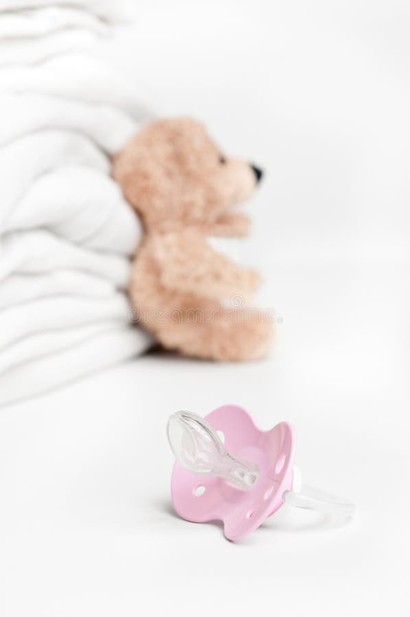 μωρό soother teddy στοκ φωτογραφία με δικαίωμα ελεύθερης χρήσης μωρό soother teddy στοκ φωτογραφία με δικαίωμα ελεύθερης χρήσης
