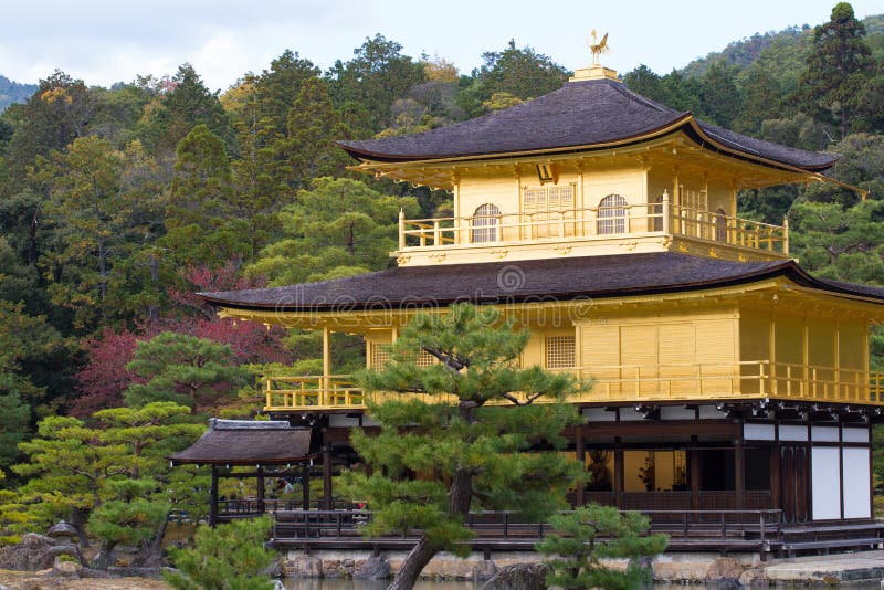Ναός Kinkaku-kinkaku-ji, στοκ εικόνα με δικαίωμα ελεύθερης χρήσης Ναός Kinkaku-kinkaku-ji, στοκ εικόνα με δικαίωμα ελεύθερης χρήσης