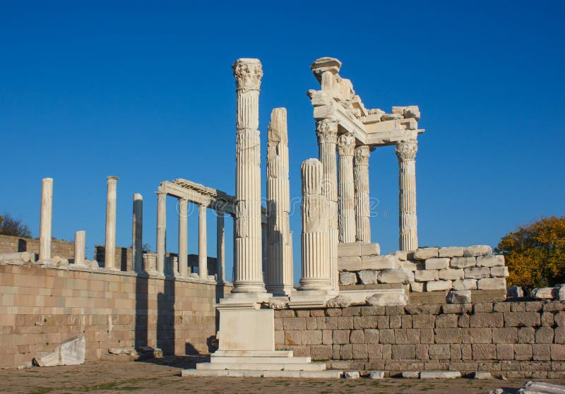 Ναός Trajan 2 στοκ εικόνες Ναός Trajan 2 στοκ εικόνες