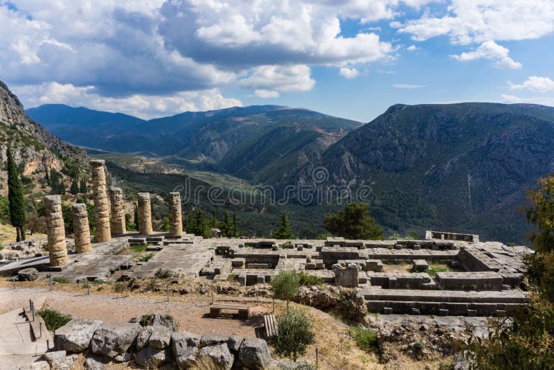 Ναός απόλλωνα στους Δελφούς Ελλάδα στοκ εικόνες