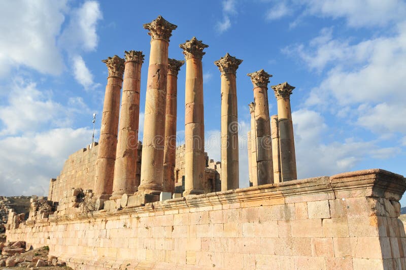 Ναός της Artemis - Jerash, Ιορδανία στοκ εικόνα με δικαίωμα ελεύθερης χρήσης Ναός της Artemis - Jerash, Ιορδανία στοκ εικόνα με δικαίωμα ελεύθερης χρήσης