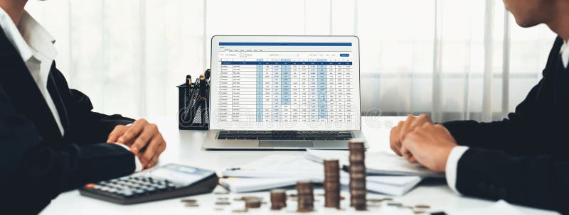 νόμισμα εταιρικής λογιστικής και στοίβας επιχειρηματικών επενδύσεων. κενό στοκ φωτογραφίες