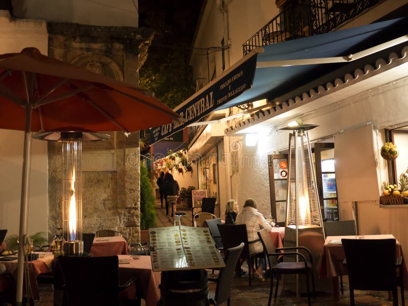 Νύχτα στην παλαιά πόλη Marbella στο Κόστα ντελ Σολ Ανδαλουσία, Ισπανία στοκ φωτογραφίες