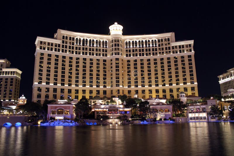 Ξενοδοχείο Bellagio κατά τη διάρκεια της νύχτας στοκ εικόνες Ξενοδοχείο Bellagio κατά τη διάρκεια της νύχτας στοκ εικόνες