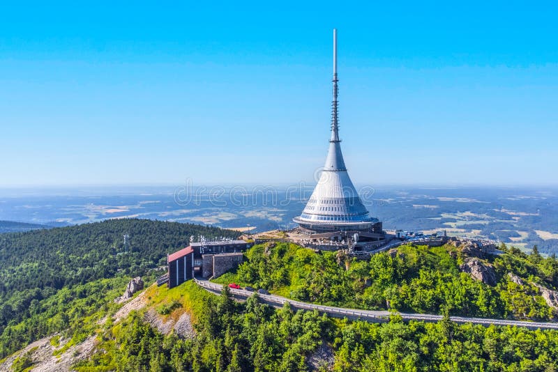 ξενοδοχείο jested mountain από πάνω στοκ εικόνες με δικαίωμα ελεύθερης χρήσης