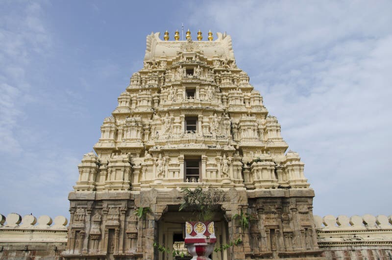 Gopuram of the Ranganathaswamy Temple, located inside the fort is believed to have been built by Ramanuja, Srirangapatna, Karnataka, India. Gopuram of the Ranganathaswamy Temple, located inside the fort is believed to have been built by Ramanuja, Srirangapatna, Karnataka, India