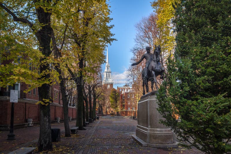 Paul Revere Statue and Old North Church in Boston, Massachusetts, USA. Paul Revere Statue and Old North Church in Boston, Massachusetts, USA