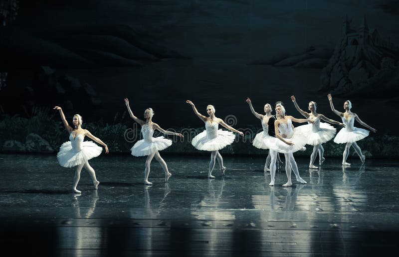 In December 20, 2014, Russia's St Petersburg Ballet Theater in Jiangxi Nanchang performing ballet Swan Lake. In December 20, 2014, Russia's St Petersburg Ballet Theater in Jiangxi Nanchang performing ballet Swan Lake.