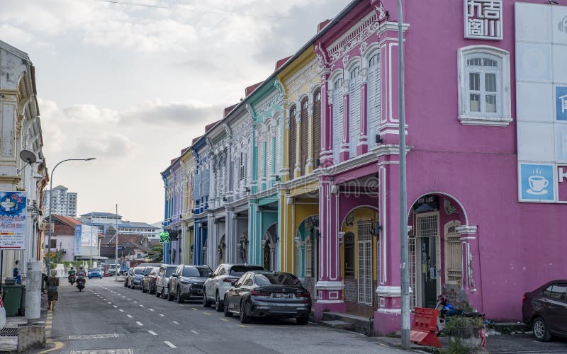 οδός των πολύχρωμων κτιρίων georgetown penang. προορισμός θέματος ταξιδιού στοκ εικόνες